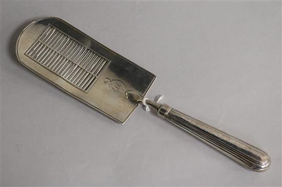A George III silver cake slice, Eley & Fearn, London, 1800, 28.5cm.